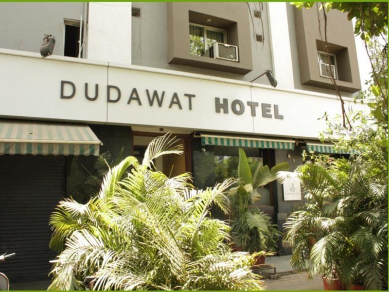 Hotel Dudawat Ahmedabad Bagian luar foto