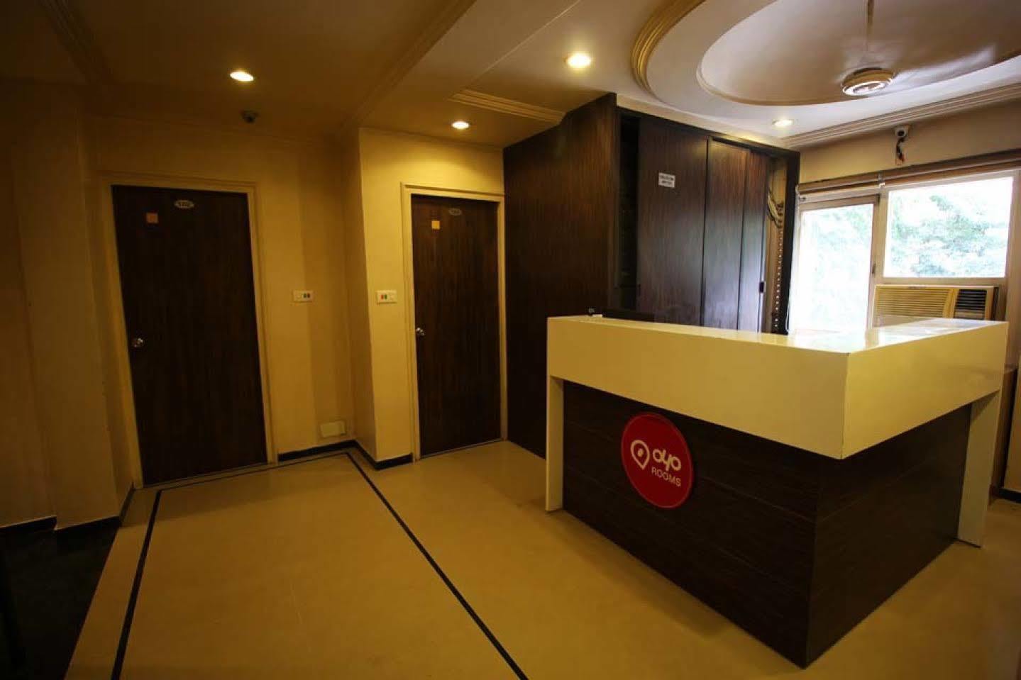 Hotel Dudawat Ahmedabad Bagian luar foto